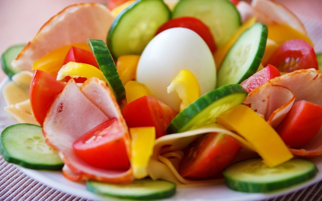 Salade als symbool voor samen eten bij Kloek